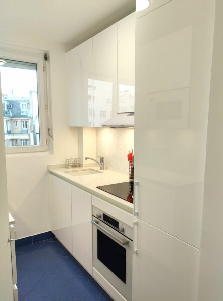 cuisine blanche parisienne en longueur